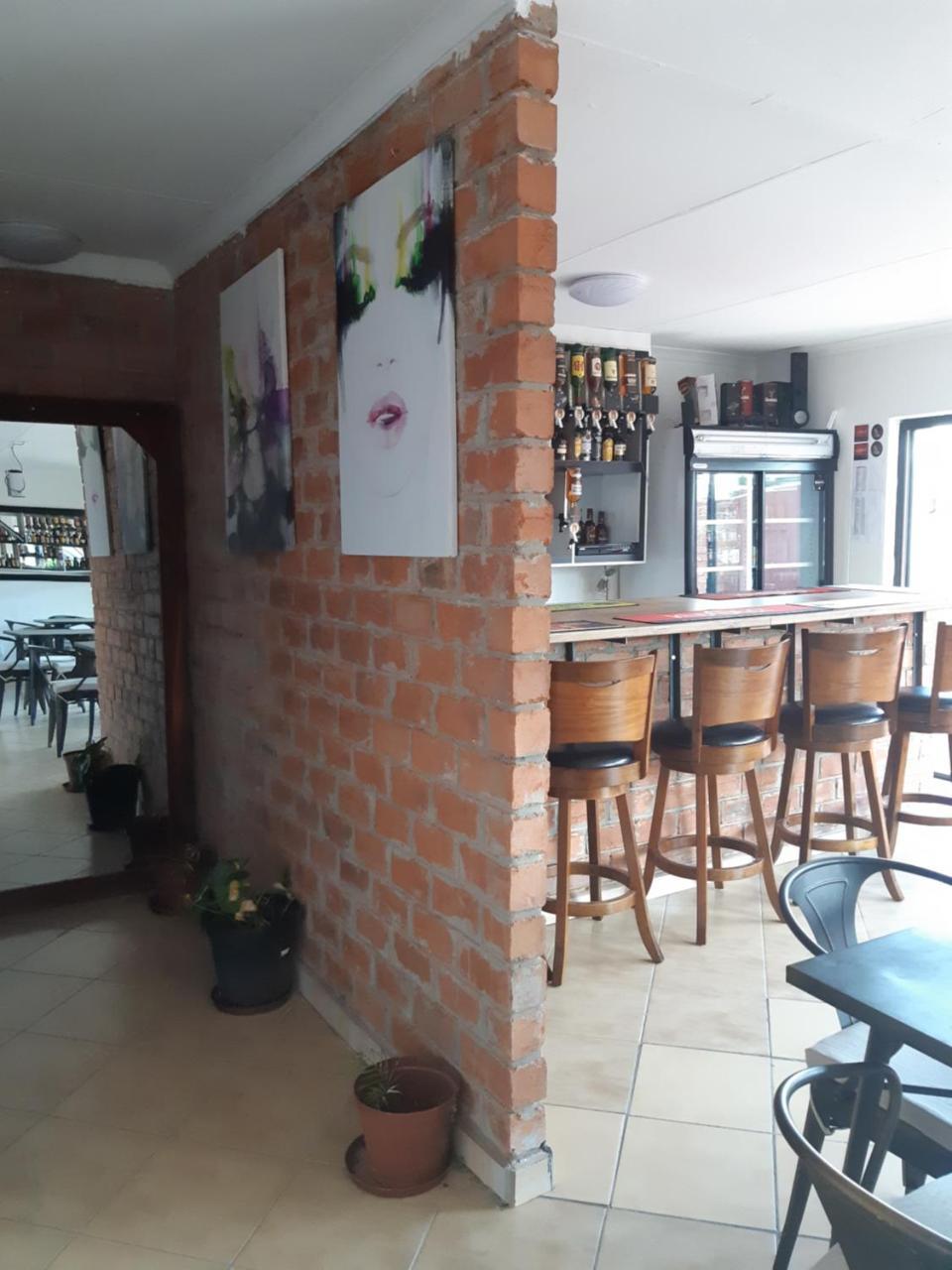 Niilo'S Guesthouse Rundu Exterior photo